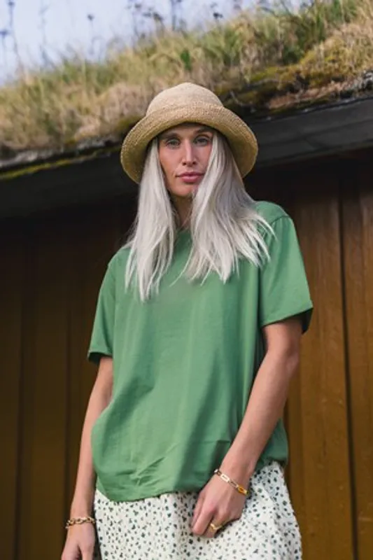 Linn Logo Tee ENG IVY/A GREEN